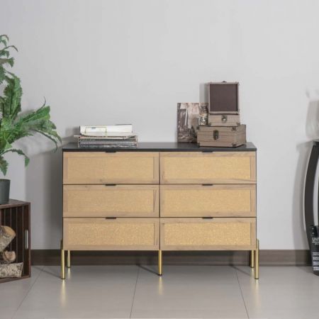 Commode recouverte de chêne noir et de tissu métallique doré - Commode recouverte de chêne noir et de tissu métallique doré